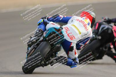 media/Dec-17-2022-SoCal Trackdays (Sat) [[224abd9271]]/Turn 10 Backside (120pm)/